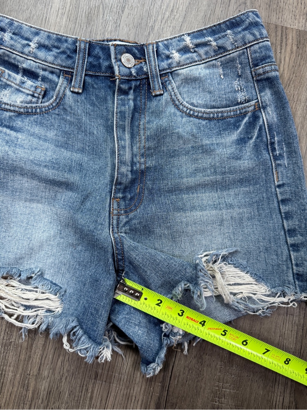 Vervet Distressed Denim Cutoff Shorts XS - Picture 3 of 11